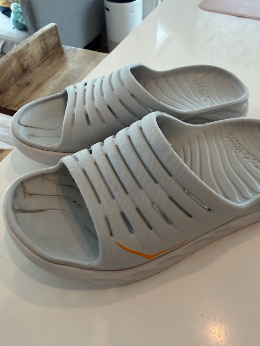 Hoka One One recovery slides Men’s 9